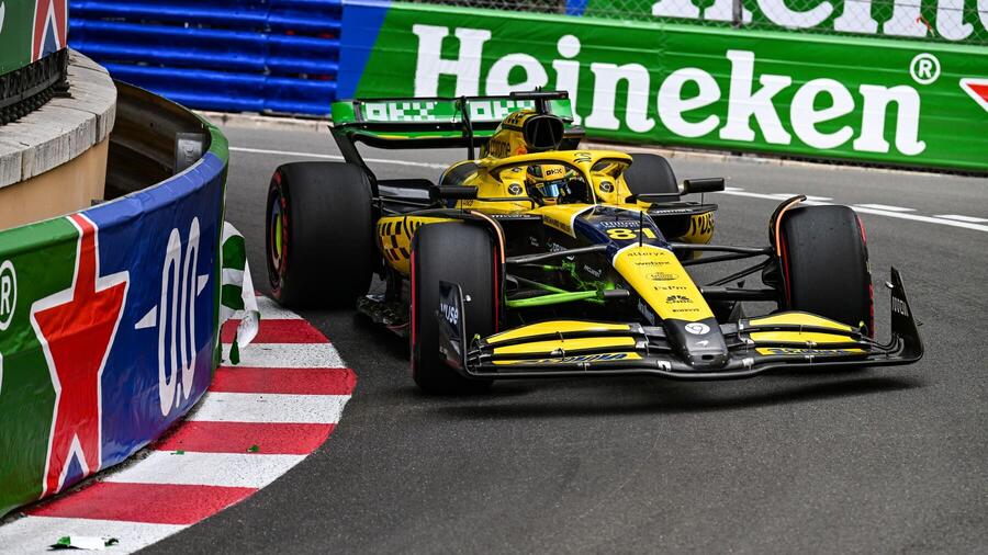 Oscar Piastri ve speciálně lakovaném McLarenu z Monaka 2024