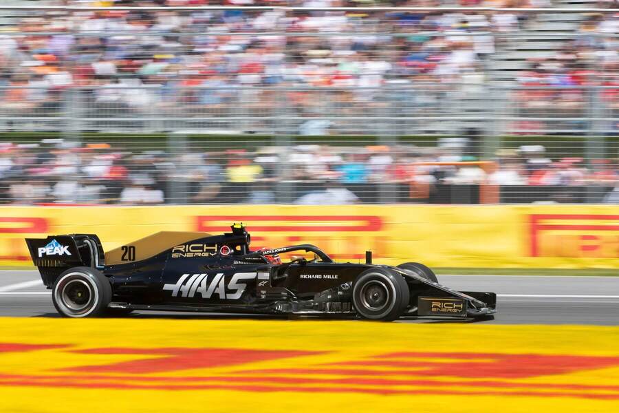 Kevin Magnussen v monopostu Haasu během VC Kanady v roce 2019