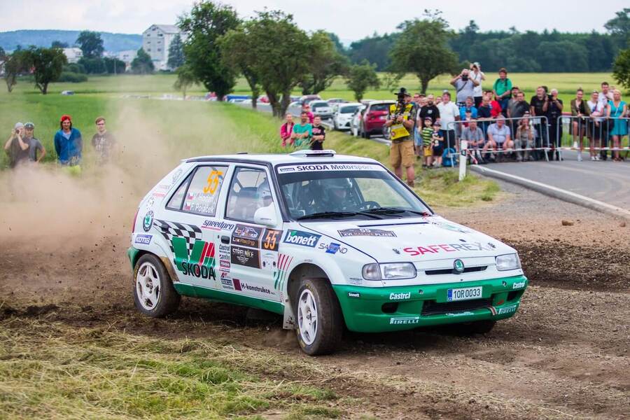 Lak Racing Rallye Plzeň, fotka z roku 2022, posádka Hodaň / Poláček s vozem Škoda Felicia Kit Car