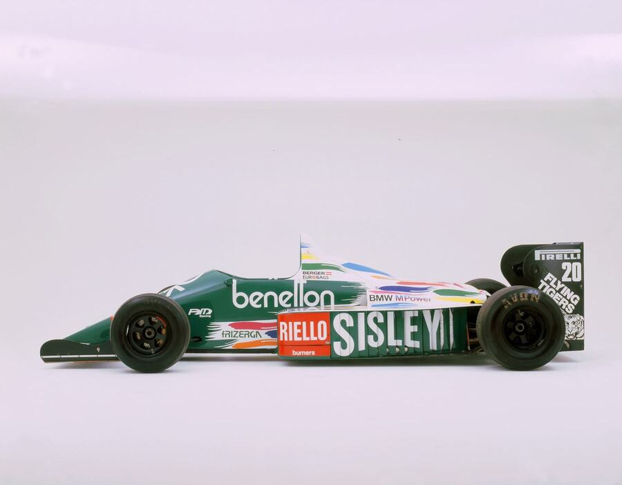 Benetton B186 Gerharda Bergera z roku 1986