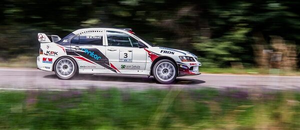 Seriál ČMPR - Českomoravský pohár v rally, Radim Vavřík s vozem Mitsubishi Lancer Evo IX na trati Rallye Železné Hory 2018