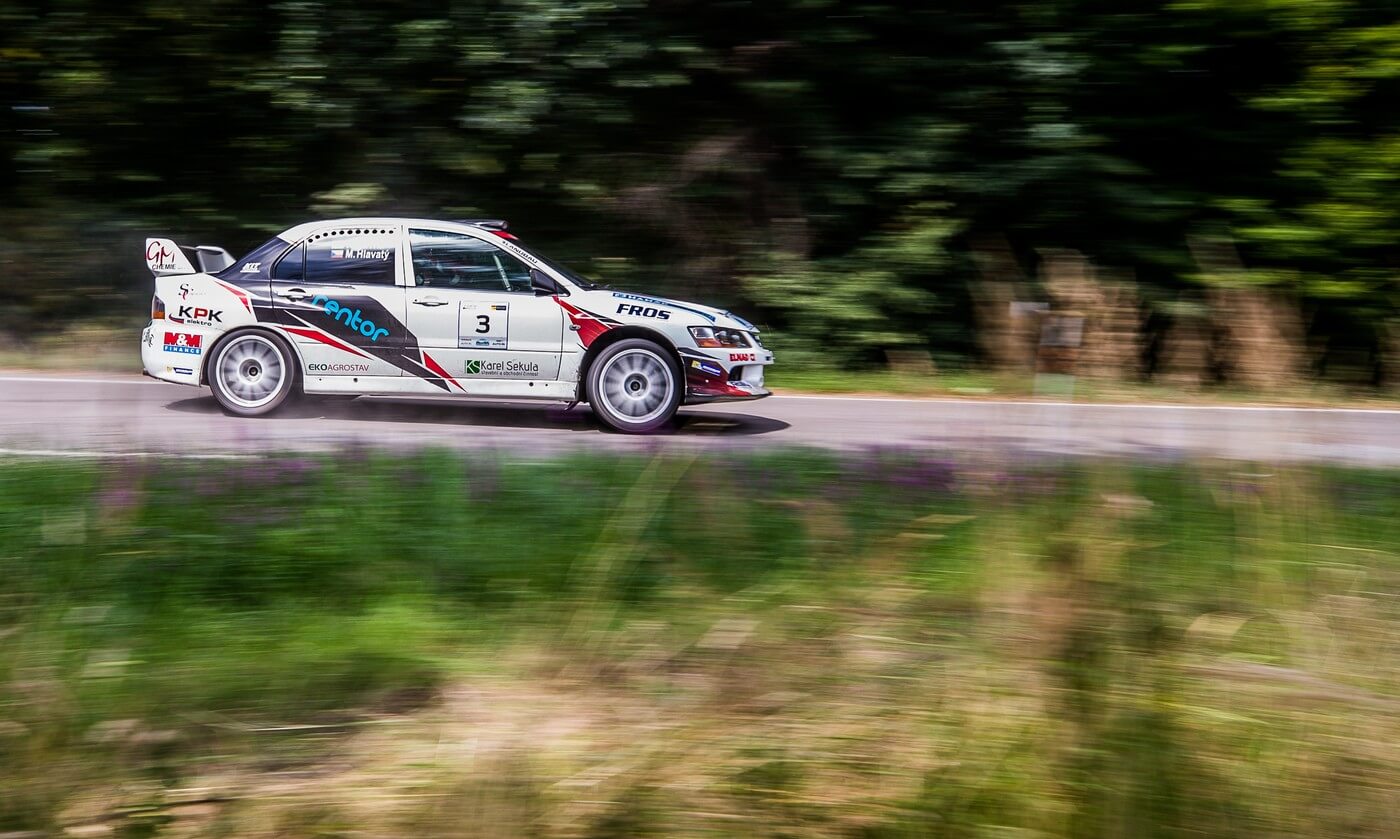 Seriál ČMPR - Českomoravský pohár v rally, Radim Vavřík s vozem Mitsubishi Lancer Evo IX na trati Rallye Železné Hory 2018