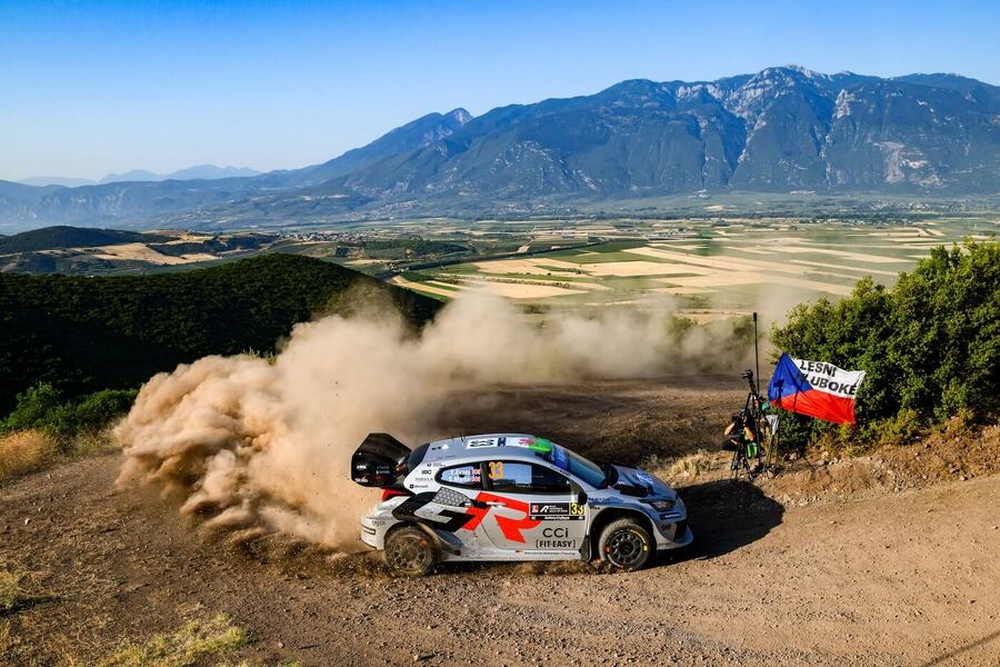 WRC Rally Acropolis, Elfyn Evans a Scott Martin s vozem Toyota Yaris GR Rally2 na shakedownu, fotka z roku 2025