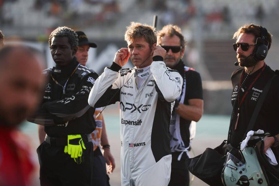 Brad Pitt jako Sonny Hayes ve filmu F1