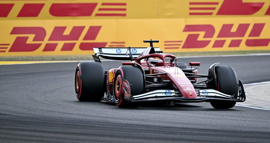 Charles Leclerc během kvalifikace na VC Maďarska F1