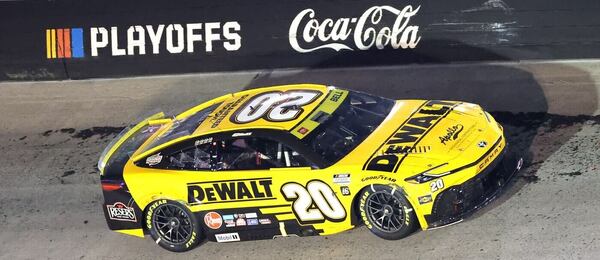 Závod NASCAR play off v Bristolu vyhrál Christopher Bell