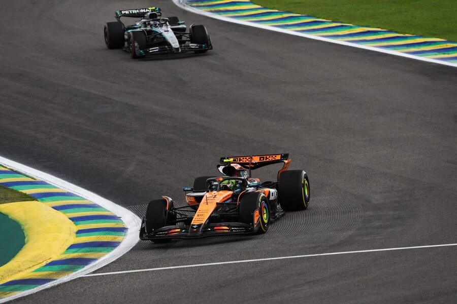 Lando Norris vítězem v brazilském sprintu. Oscar Piastri závod nedokončil